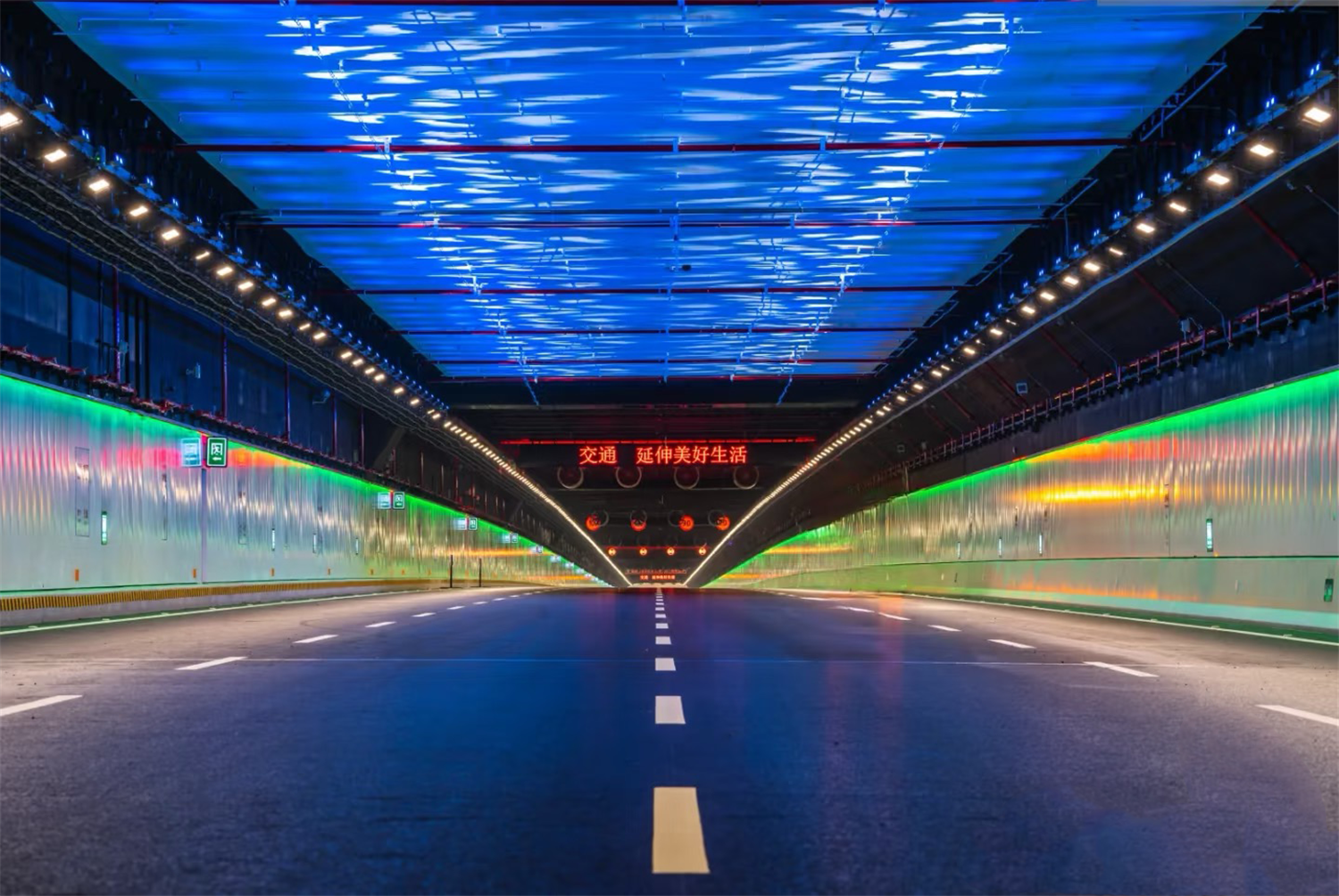 深中通道海底隧道